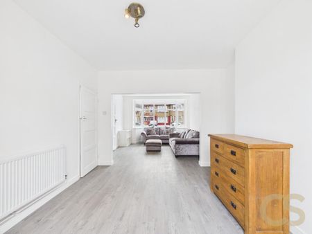 3 bedroom terraced house to rent - Photo 3