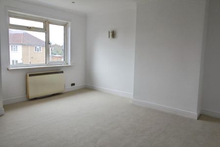 2 bedroom maisonette to rent - Photo 3