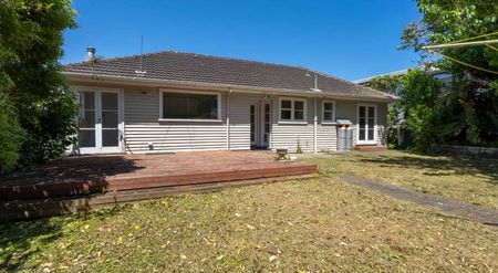 Your Next Comfortable Family Home Await - Photo 2