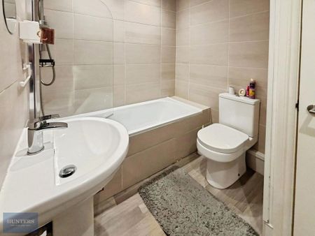 2 bedroom flat to rent - Photo 5