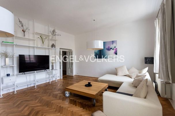 Pronájem bytu 3+1 112 m² - Photo 1