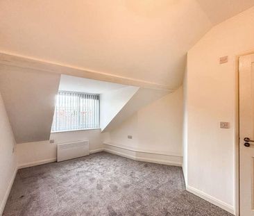 Flat C, Dixons Green Road, Dudley, West Midlands, DY2 - Photo 6