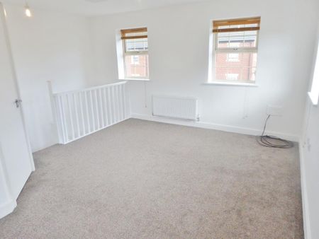 2 Bedroom End Terraced House To Rent - Photo 4