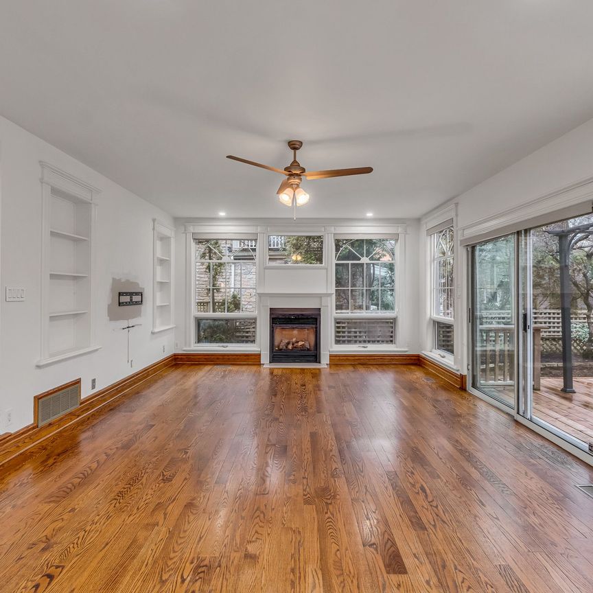 For Lease - 4 Baby Point Terrace, Toronto, Ontario - Photo 1