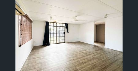 Well-Proportioned Three-Bedroom House in Heart of Kelso! - Photo 4