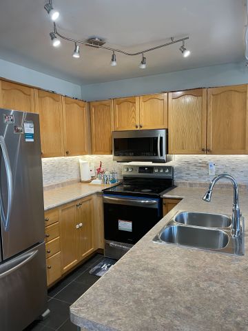 For Lease - 181 Parcells Crescent, Peterborough, Ontario - Photo 2