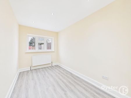 3 bedroom terraced house to rent - Photo 5