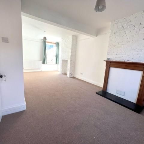 2 bedroom house to rent - Photo 1