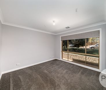 27 Maple Road, Lake Albert NSW 2650 - Photo 6