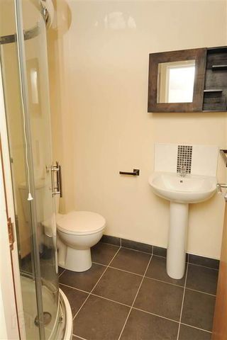 Apt 3, 22 Cromwell Road, Belfast, BT7 1JW - Photo 4