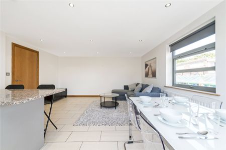 North Road, Brentford, TW8 0GJ - Photo 2