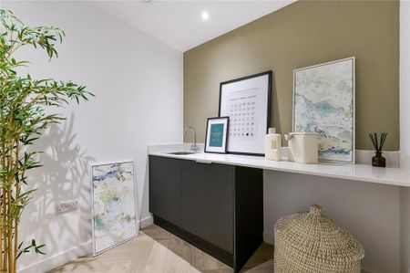 3 bedroom apartment to rent - Photo 3