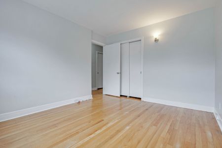 For Lease - 2495 Falcon Avenue, Billings Bridge - Riverside Park and Area, Ontario - Photo 3