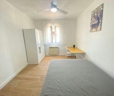 Calle Francisco Ordez, Madrid, Community of Madrid 28021 - Foto 5