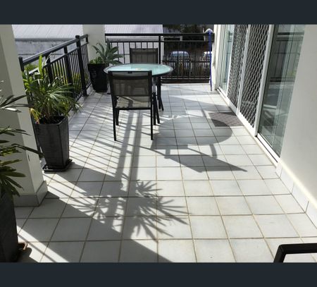 5/152 McLeod Street, Cairns North, Qld 4870 - Photo 3