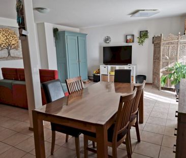 A l’entrée du village de Bursinel, à louer appartement de 3 piècesa... - Photo 1
