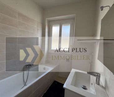 Location Appartement 2 pièces 49m² NIMES 30000 - Photo 5