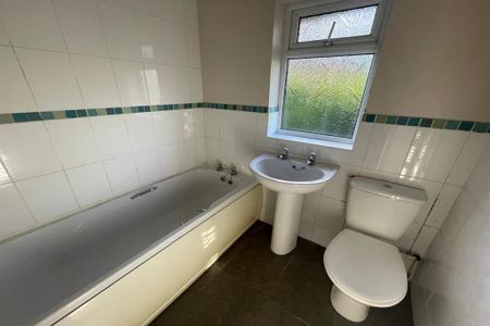 2 bedroom terraced house to rent - Photo 5