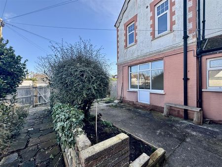 Collington Avenue, Bexhill-On-Sea, TN39 3QA - Photo 2