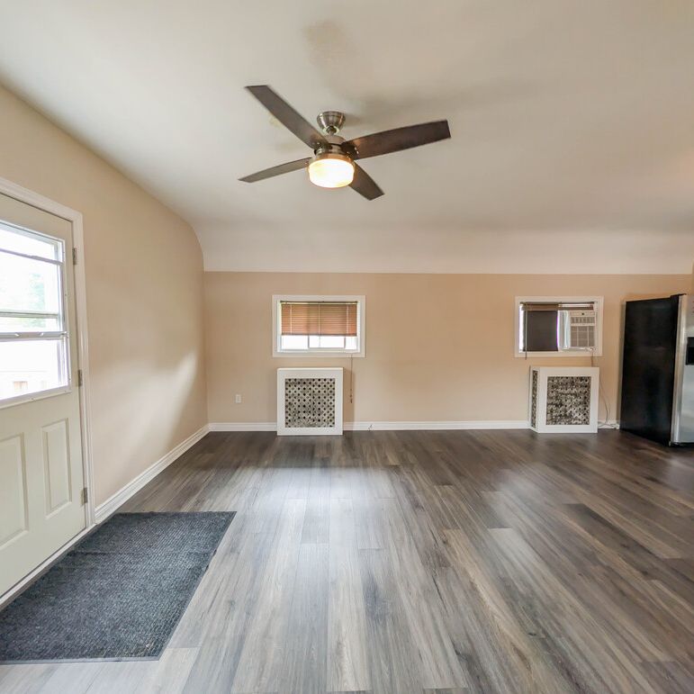 254 Hellems Ave, Welland - All Inclusive 2 Bed Upper Unit - Photo 1
