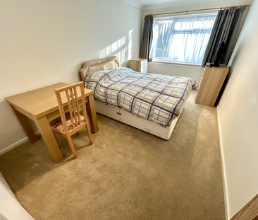 1 bedroom property to rent - Photo 2