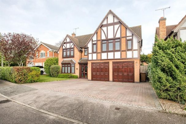 5 bedroom detached house to rent - Photo 1