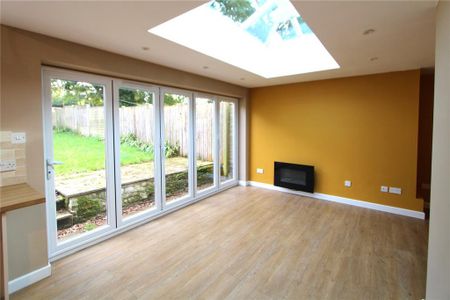 2 bedroom bungalow to rent - Photo 2