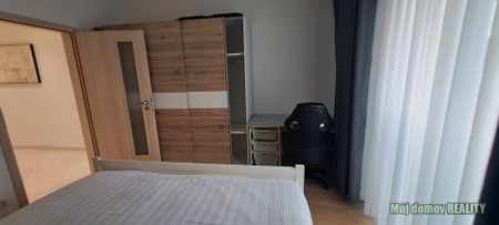 Pronájem bytu 2+1 79 m² - Photo 2