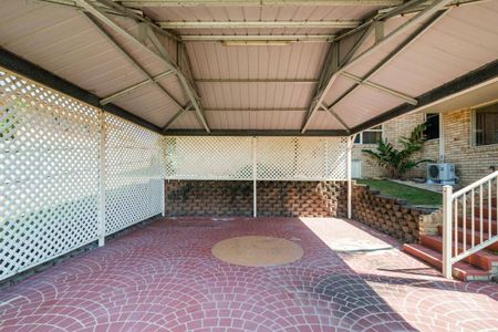 Family Home in Junction Hill - Photo 5