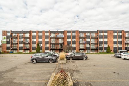 5025 Boul. des Sources, Montréal - Photo 4