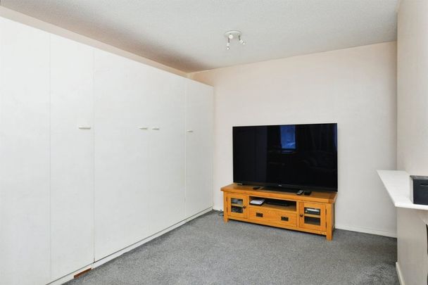 Lavington Close, PLYMOUTH - Photo 1