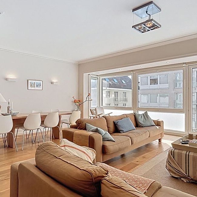 Appartement te huur in Heist-aan-Zee voor € 1.350 met 3 slaapkamers - Photo 1