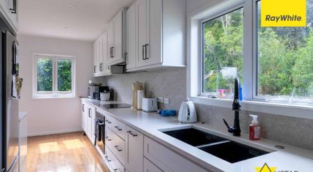 Welcome to this modern and spacious 4-bedroom, 1-bathroom home located at Birkdale. - Photo 3