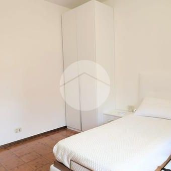 Monolocale in affitto - Photo 2