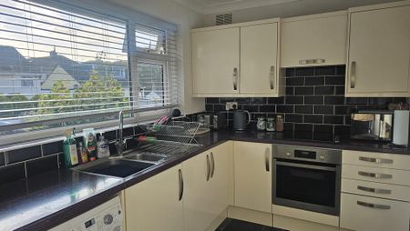 2 bedroom bungalow to rent - Photo 3