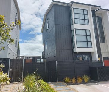 Radiant abode on Raranga - Photo 2