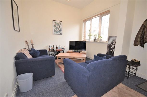18A Holberry Gardens, Broomhall, Sheffield, S10 2FR - Photo 1