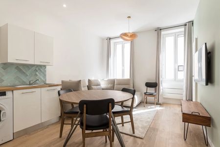 Location Appartement 2 pièces 31m² MARSEILLE 6ème - Photo 3