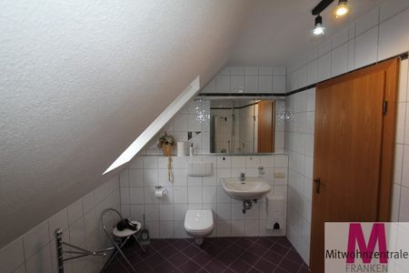 Miete inkl. Nebenkosten: 790 € pro Monat, plus Strom, plus Heizung - Photo 2