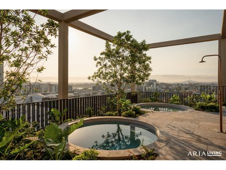 Trellis by Aria - Photo 4