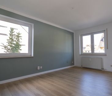 Helle ca. 89.7 m² große 3-Zimmer-Wohnung mit Westloggia, Weitblick ... - Photo 1