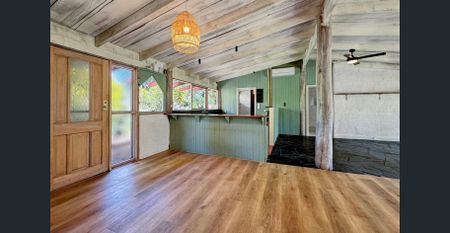 Unique Family Home - Photo 2