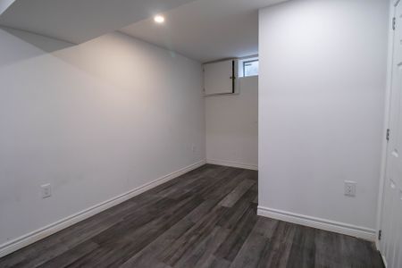 All Inclusive 2 Bedroom lower unit In Niagara Falls! - Photo 2