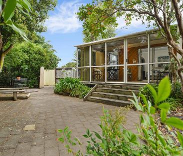 SINGLE LEVEL 3 BEDROOM BEAUTY - Photo 1