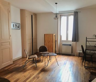 Location Appartement 1 pièce 41m² - Photo 2