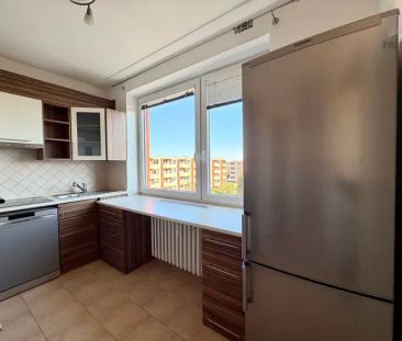 Pronájem částečně zařízeného bytu 3+1 + 2x lodžie, ul. Sídliště, Hr... - Fotografie 5