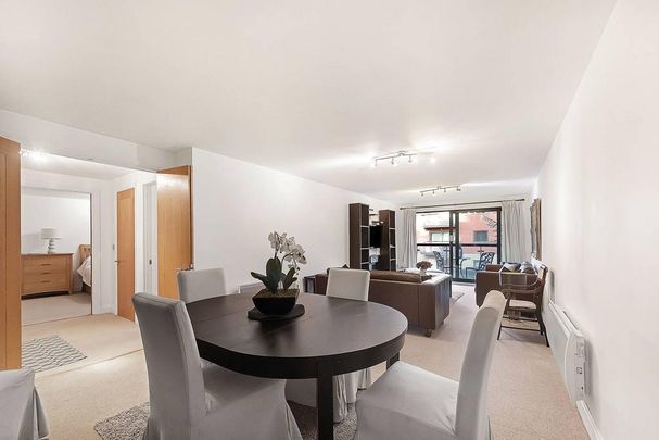 2 bedroom flat to rent - Photo 1