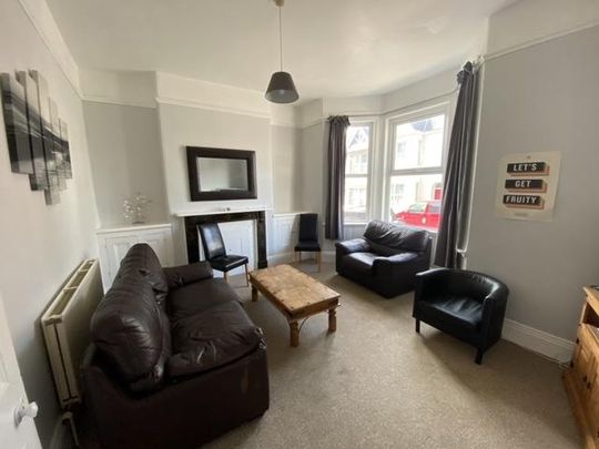 4 bedroom house share to rent - Photo 1