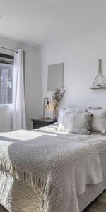 spacieux 4 1/2 rénové à louer - Photo 3