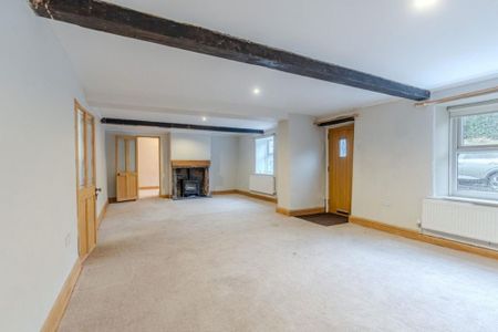 4 bedroom detached house to rent - Photo 3